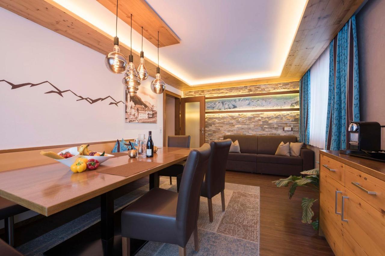 Hotel Garni Mirabell Ischgl Ngoại thất bức ảnh