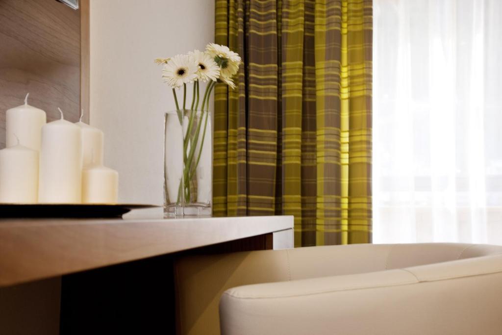 Hotel Garni Mirabell Ischgl Ngoại thất bức ảnh