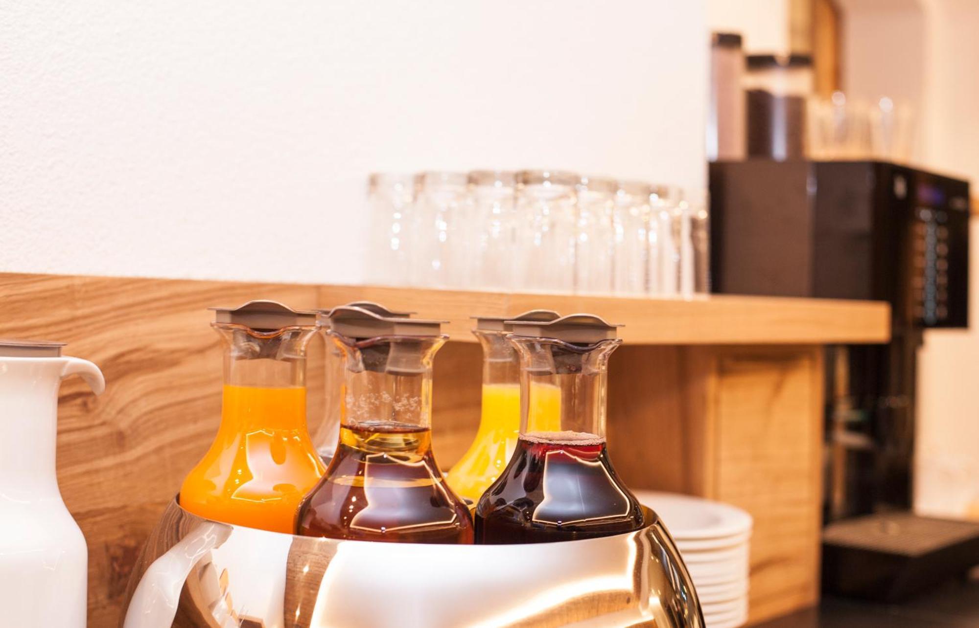 Hotel Garni Mirabell Ischgl Ngoại thất bức ảnh