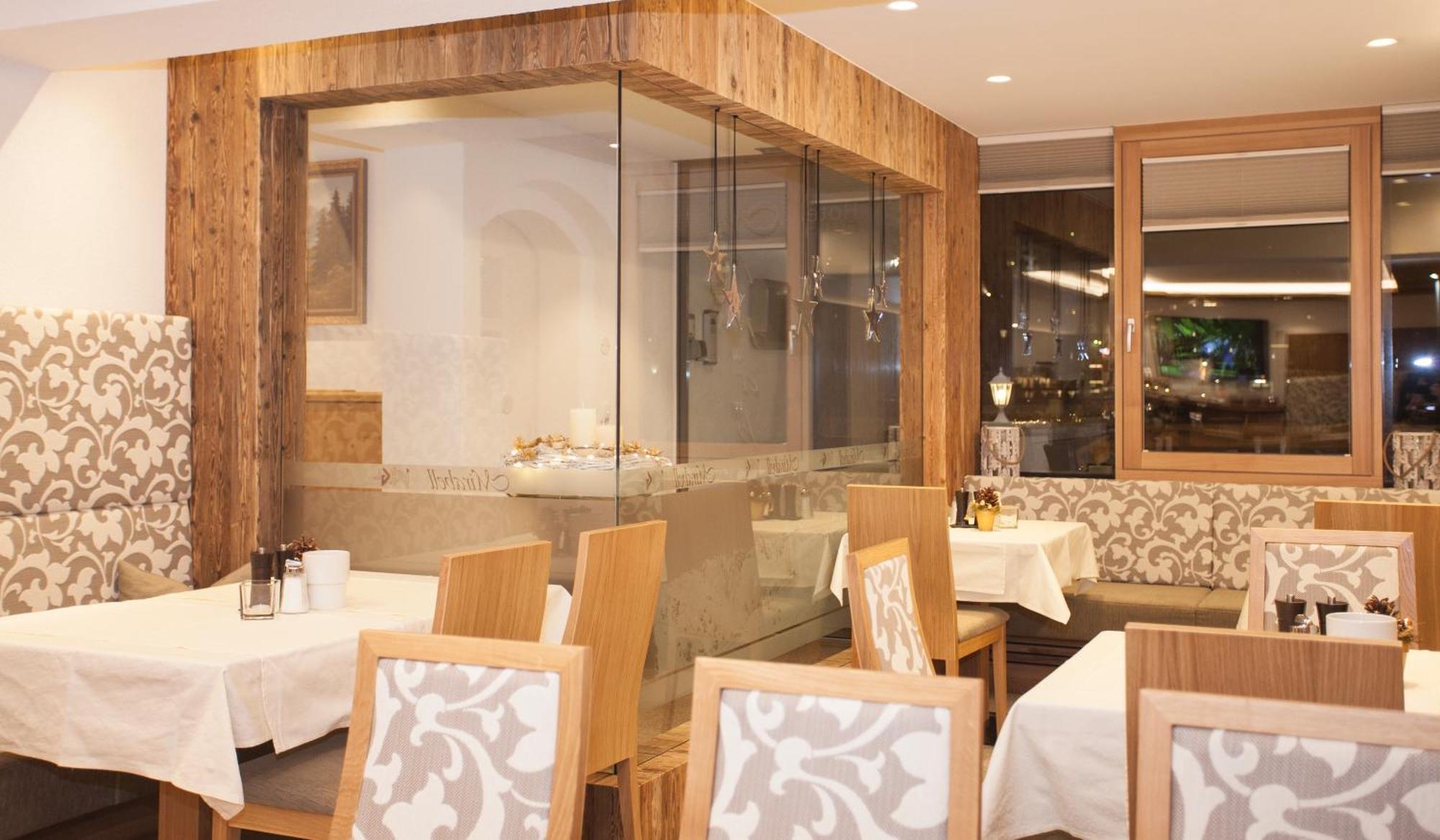 Hotel Garni Mirabell Ischgl Ngoại thất bức ảnh