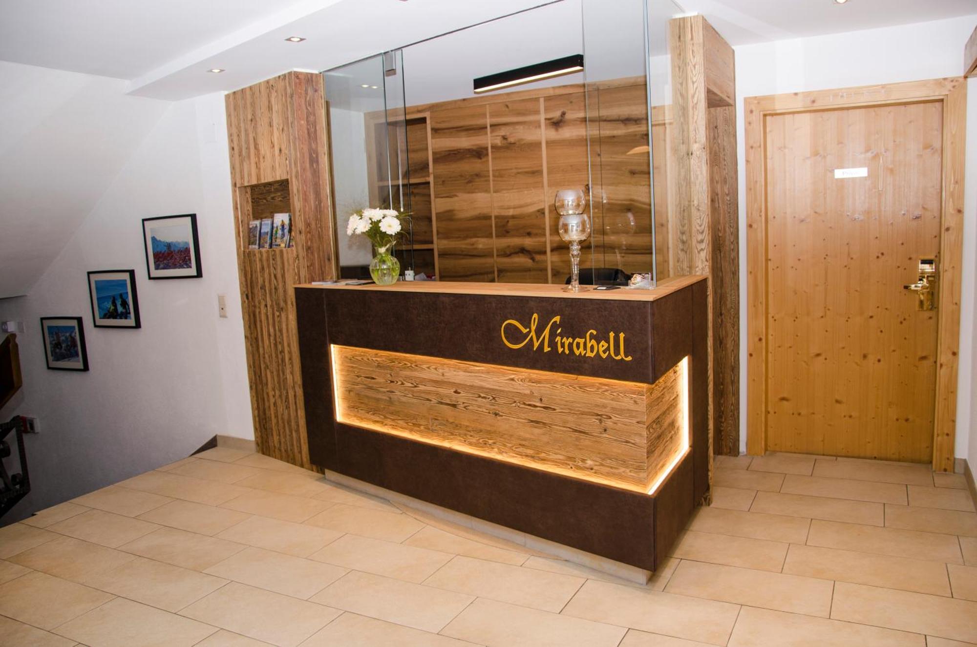 Hotel Garni Mirabell Ischgl Ngoại thất bức ảnh