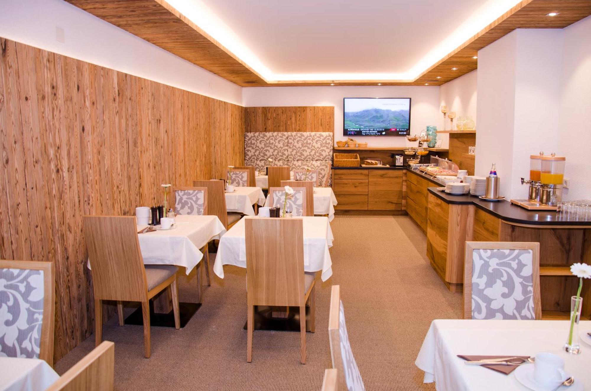 Hotel Garni Mirabell Ischgl Ngoại thất bức ảnh