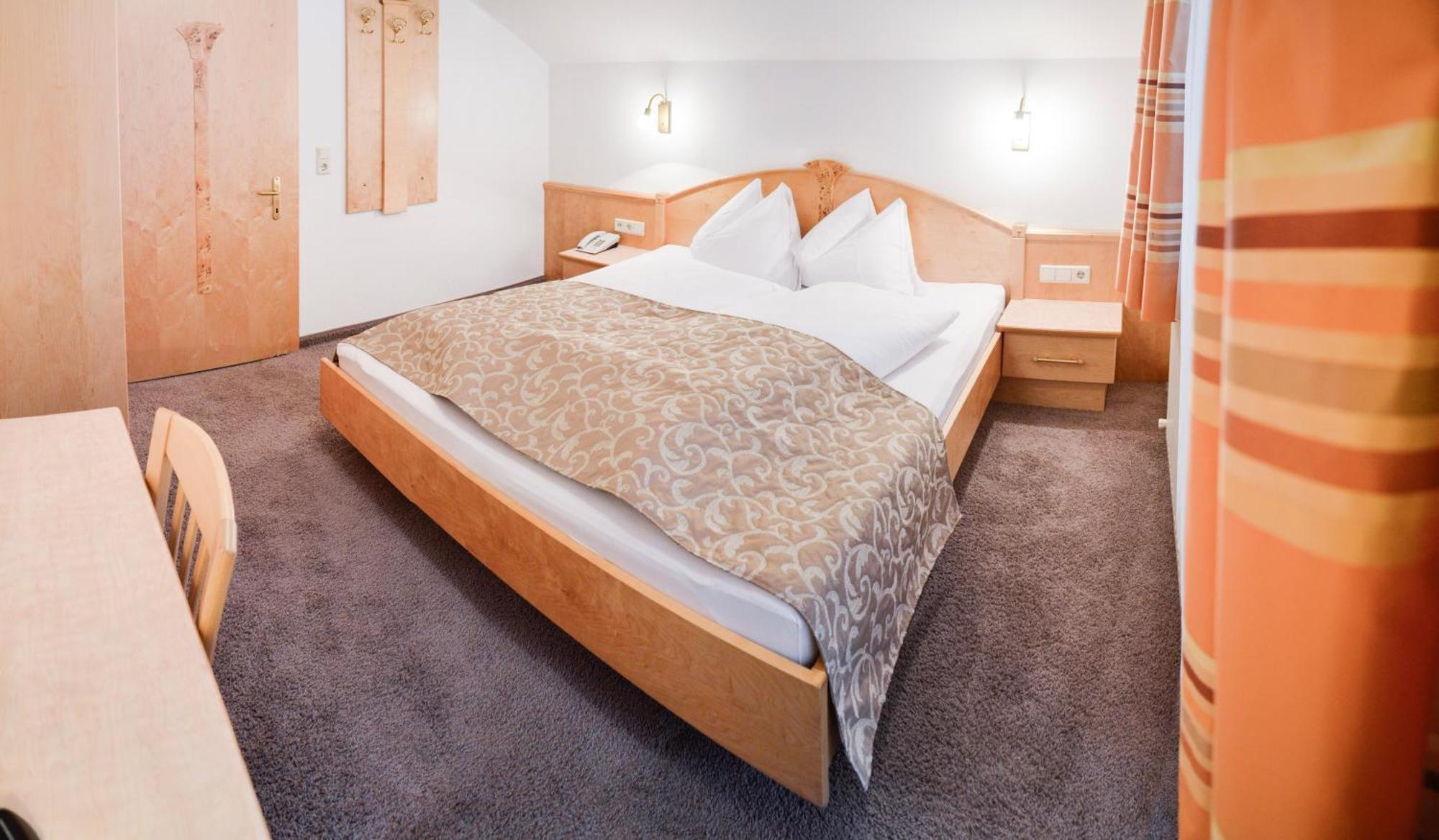 Hotel Garni Mirabell Ischgl Phòng bức ảnh