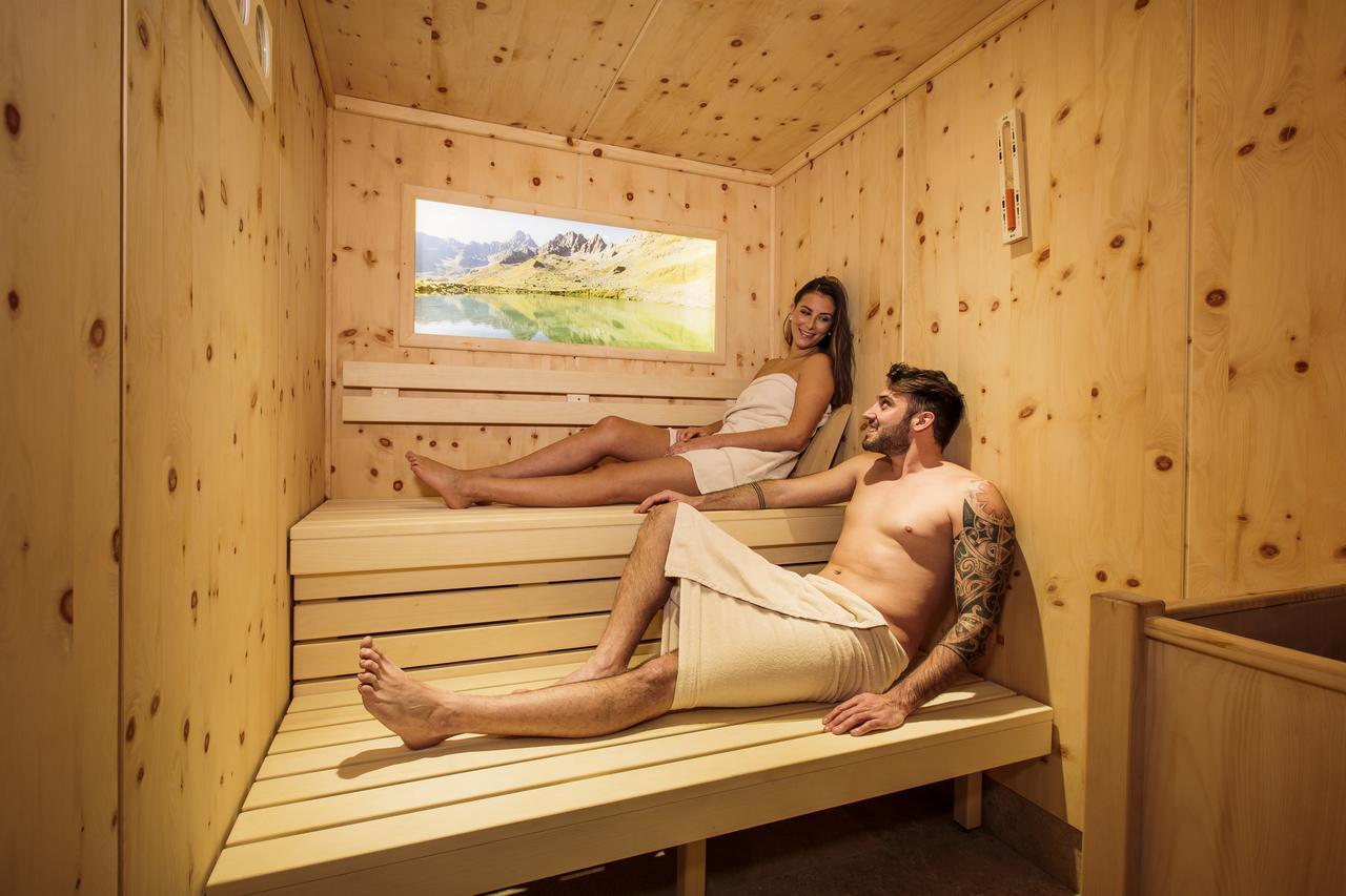 Hotel Garni Mirabell Ischgl Ngoại thất bức ảnh